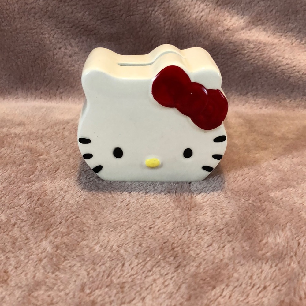 Hello Kitty piggy bank